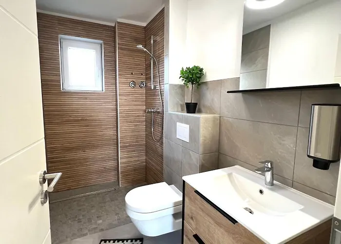 Balance By M&a Train Station Business Apartman *